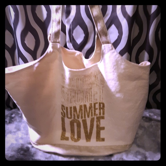 Victoria's Secret Handbags - VICTORIA SECERT BEACH BAG/TOTE